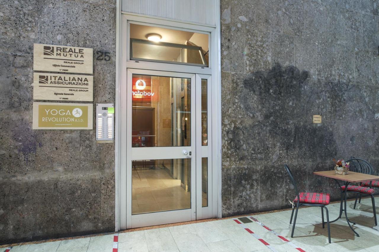 Central Apartment Close To Food And Shopping Болоня Екстериор снимка